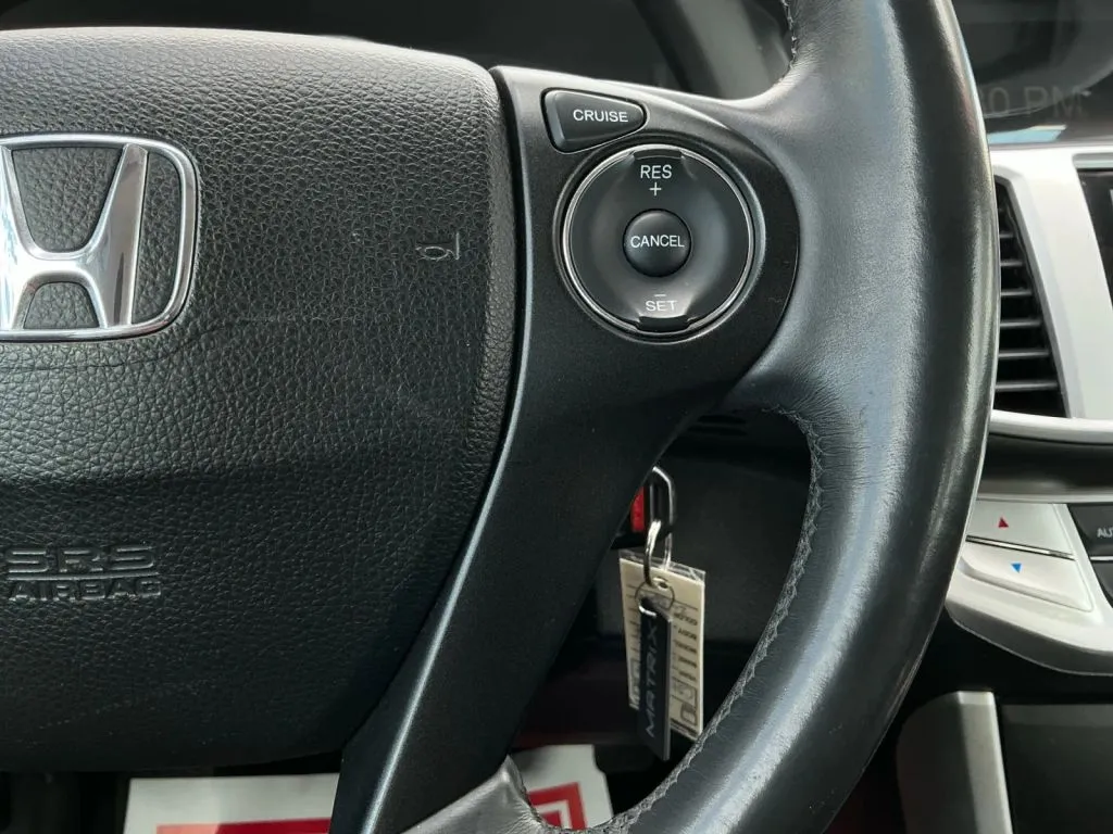 Honda Accord photo 29