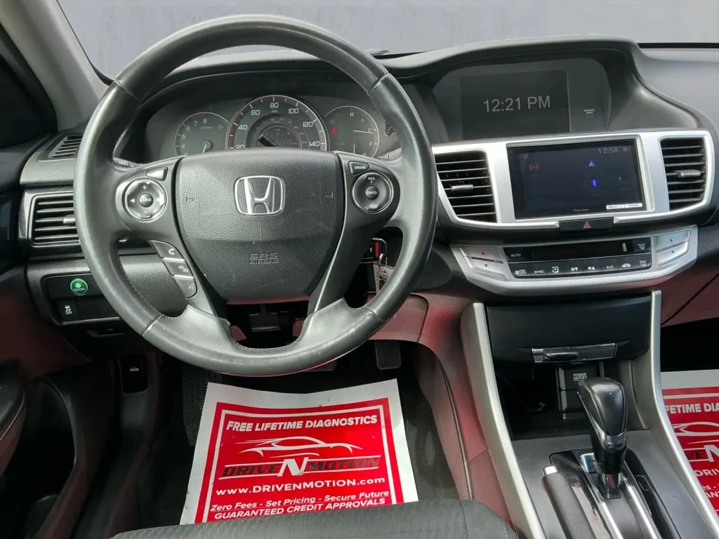 Honda Accord photo 15