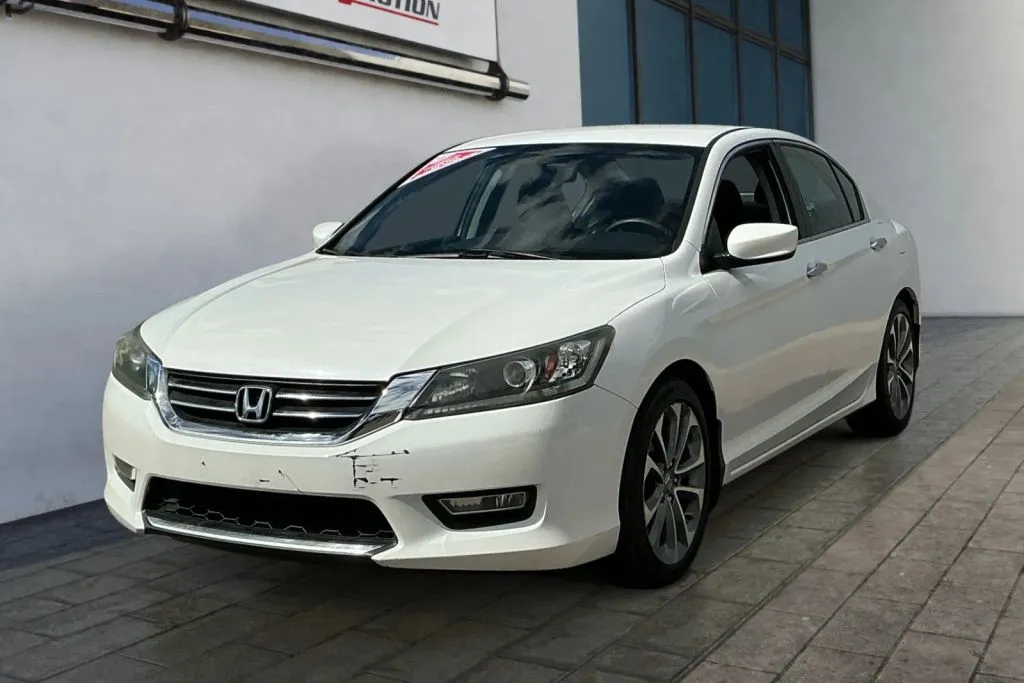 Honda Accord photo 7