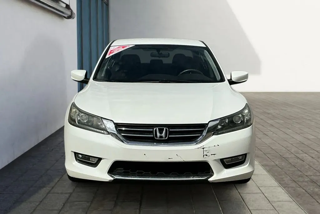 Honda Accord photo 8