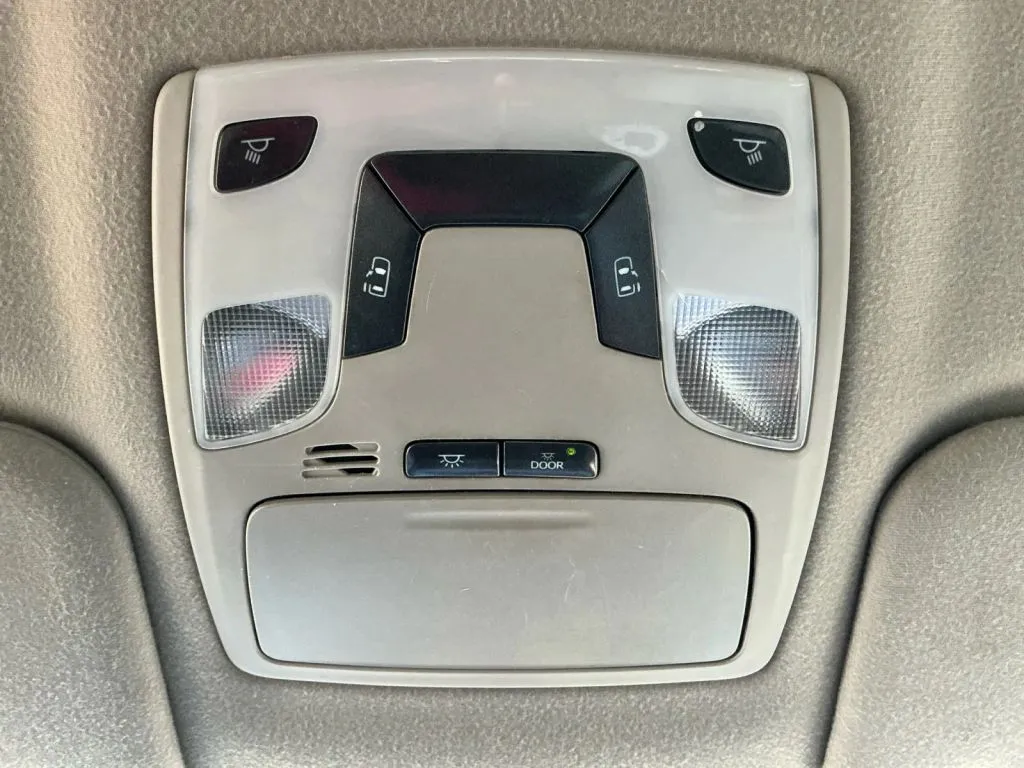 Toyota Sienna photo 35