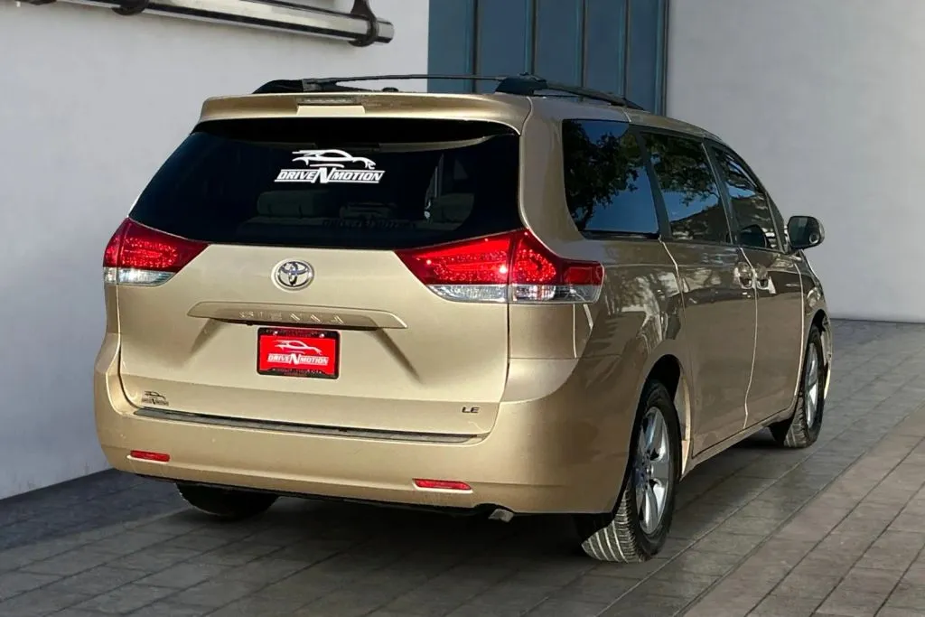 More photos of 2012 Toyota Sienna LE Minivan 4D at Drive N-Motion Greeley, CO