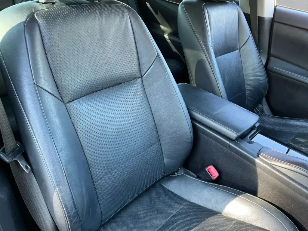 Lexus ES photo 22