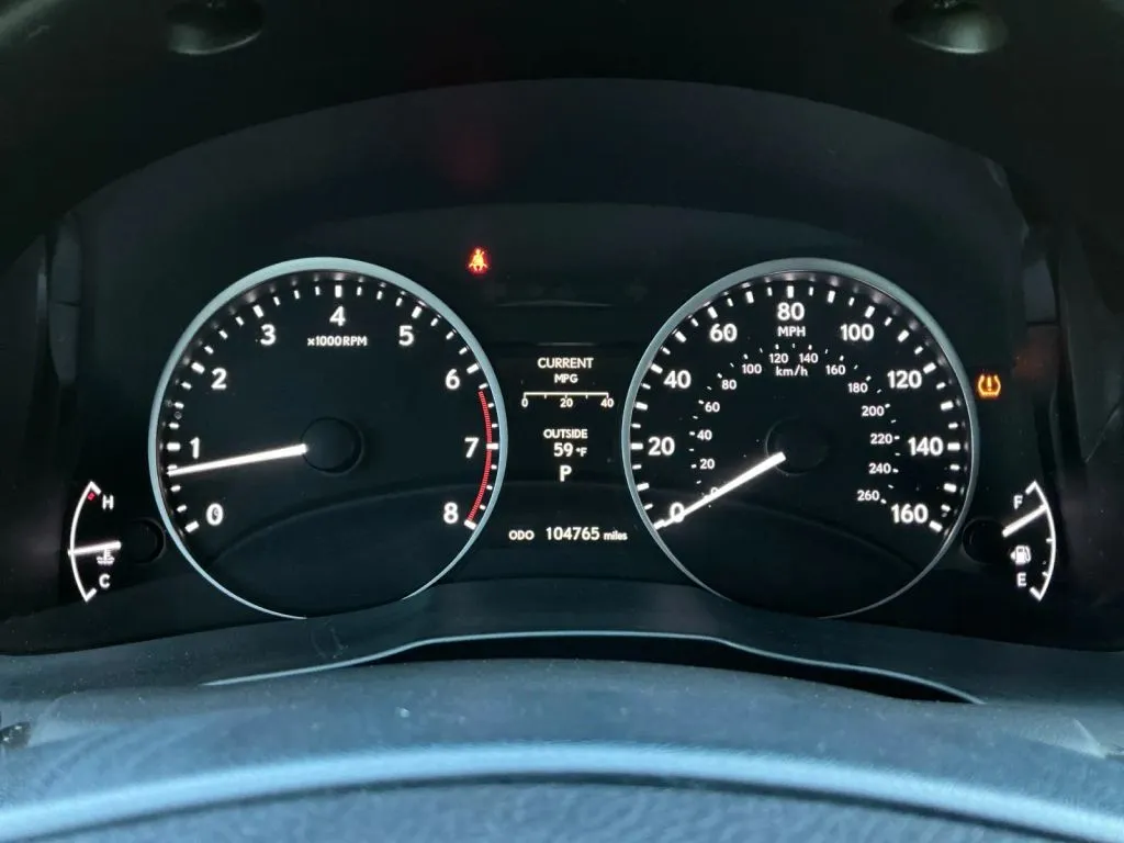 Lexus ES photo 26