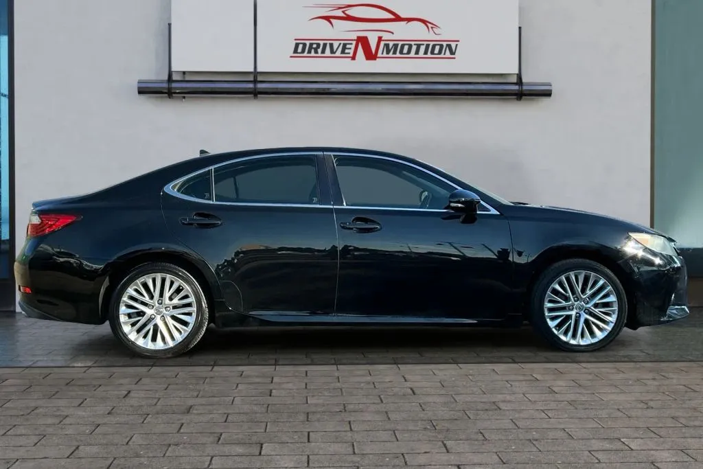 Another view of 2013 Lexus ES 350 Sedan 4D for sale in Greeley, CO at Drive N-Motion Greeley