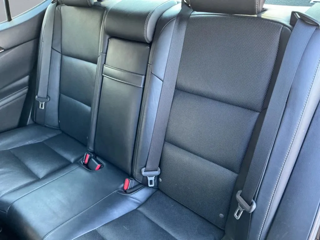 Lexus ES photo 15
