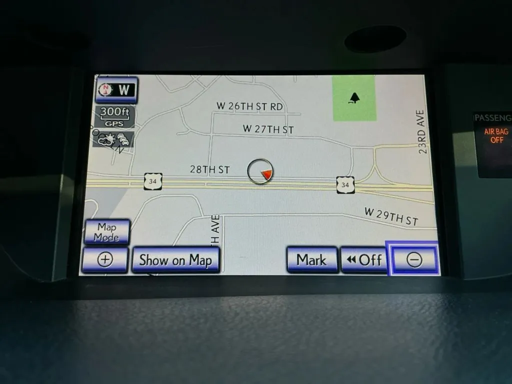Lexus ES photo 30