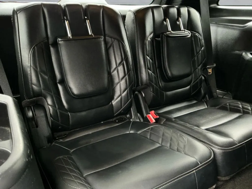Ford Explorer photo 17