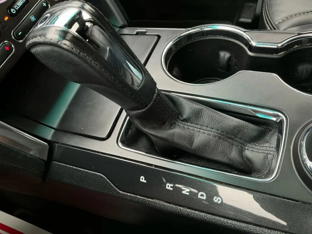 Ford Explorer photo 36