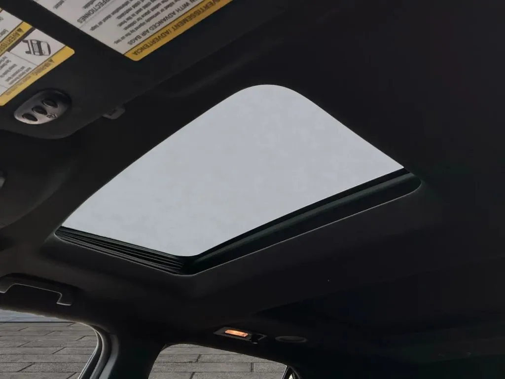 Ford Explorer photo 27