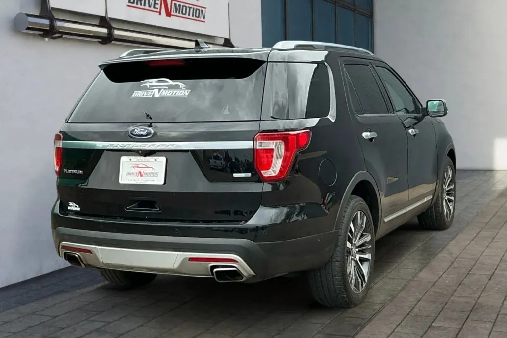 More photos of 2016 Ford Explorer Platinum Sport Utility 4D at Drive N-Motion Greeley, CO