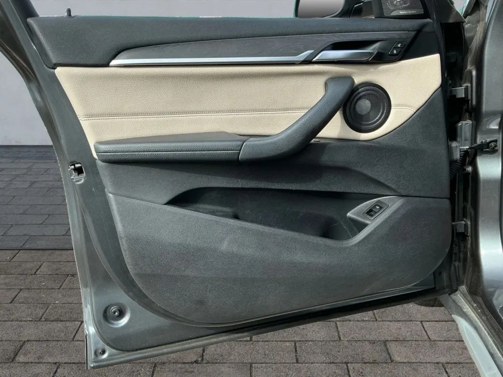 BMW X1 photo 10