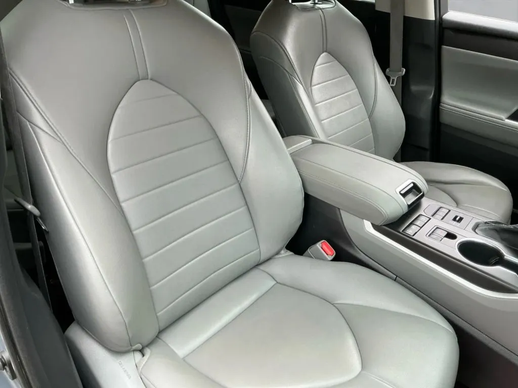 2021 Toyota Highlander XLE - Photo 23