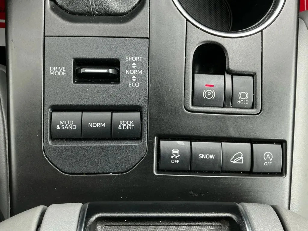 2021 Toyota Highlander XLE - Photo 37
