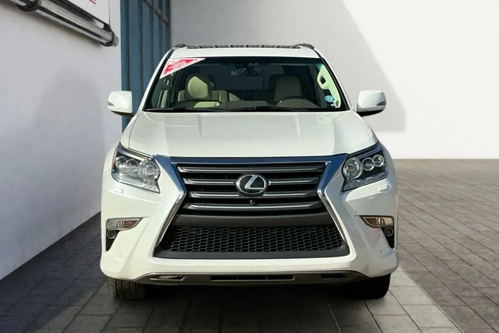 Lexus GX photo 8