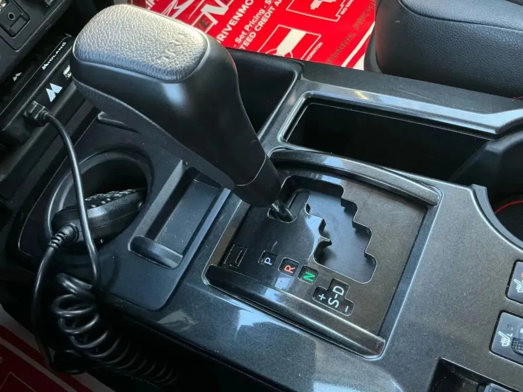 Toyota 4Runner photo 32