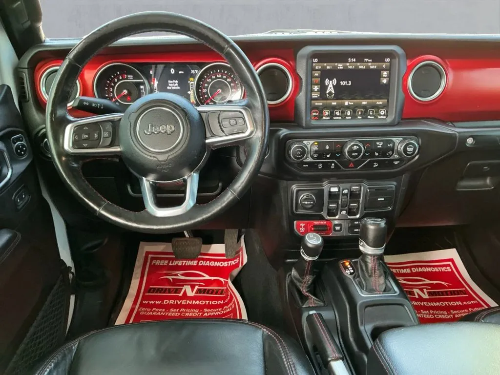 Jeep Wrangler photo 16