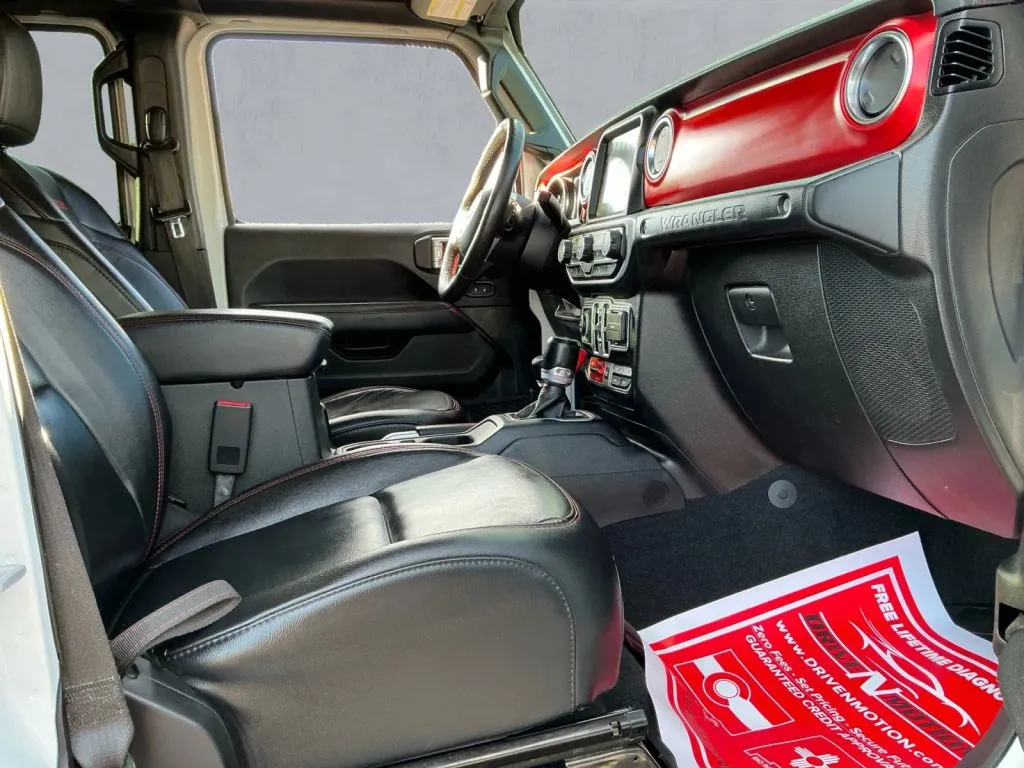 Jeep Wrangler photo 20