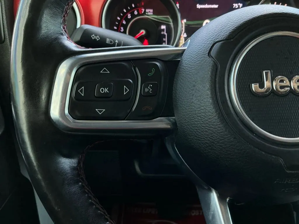 Jeep Wrangler photo 27