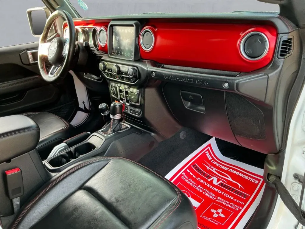 Jeep Wrangler photo 22