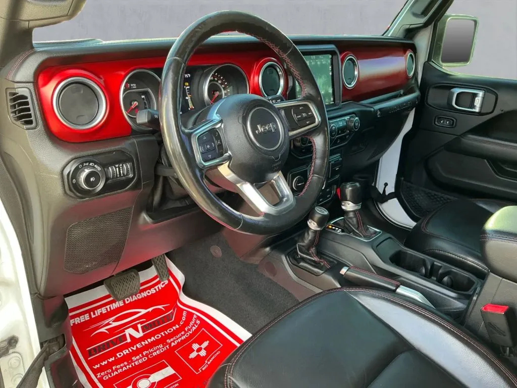 Jeep Wrangler photo 13