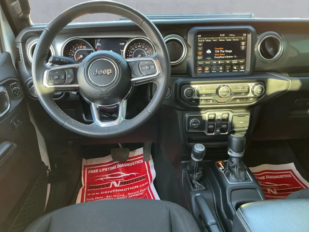 Jeep Gladiator photo 16
