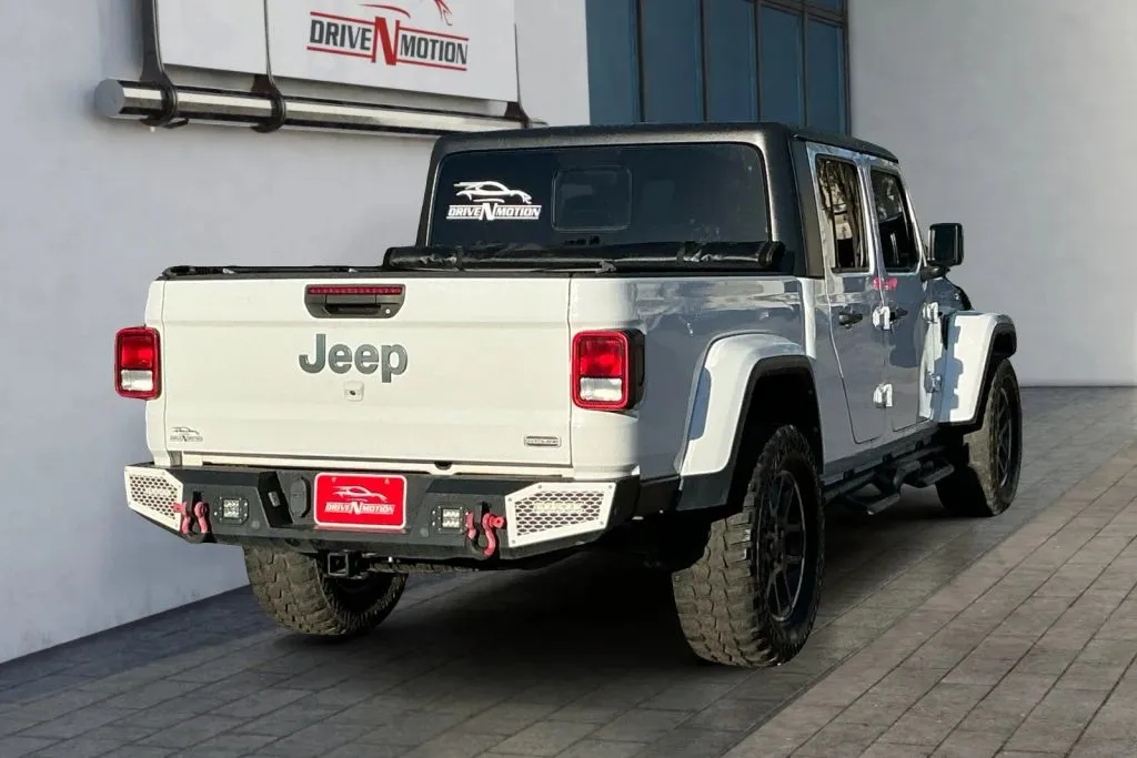 More photos of 2023 Jeep Gladiator Overland Pickup 4D 5 ft at Drive N-Motion Greeley, CO