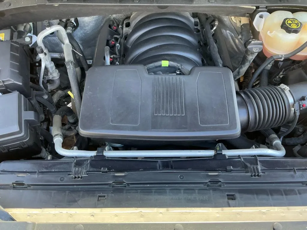 GMC Sierra photo 24