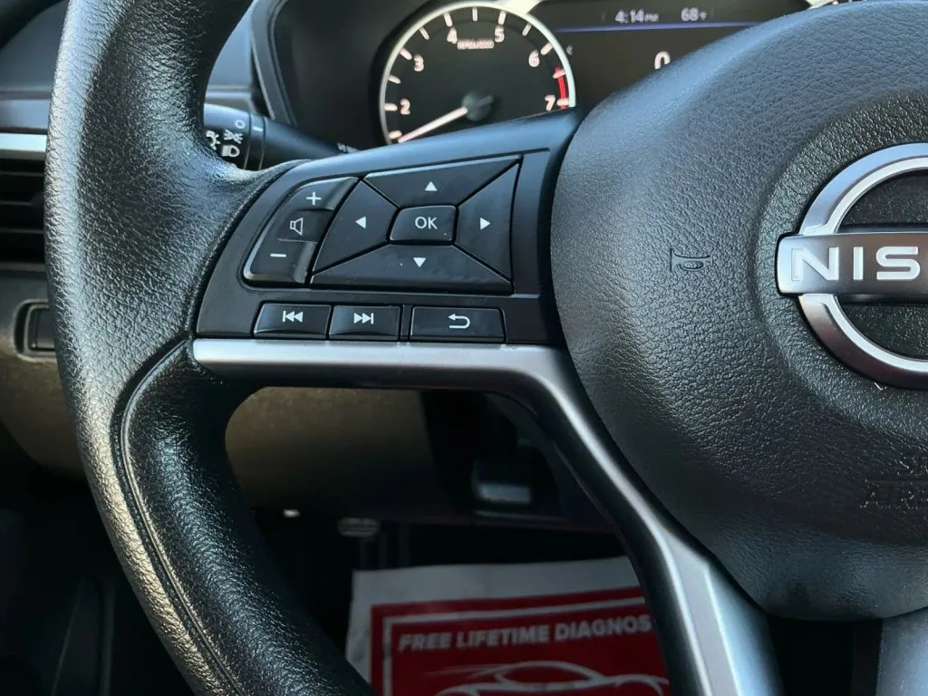Nissan Altima photo 26