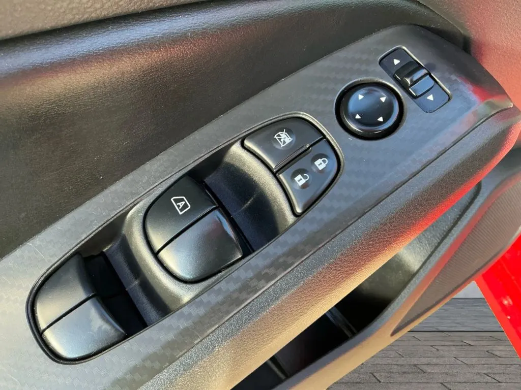 Nissan Altima photo 11