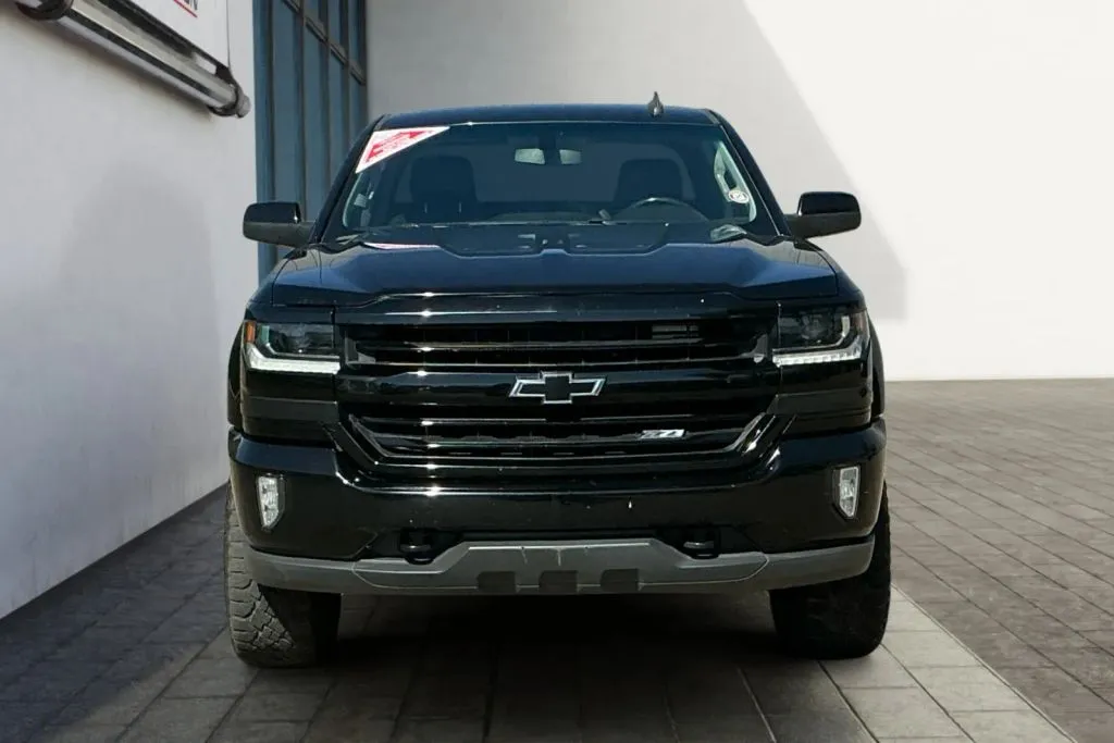 Chevrolet Silverado photo 8