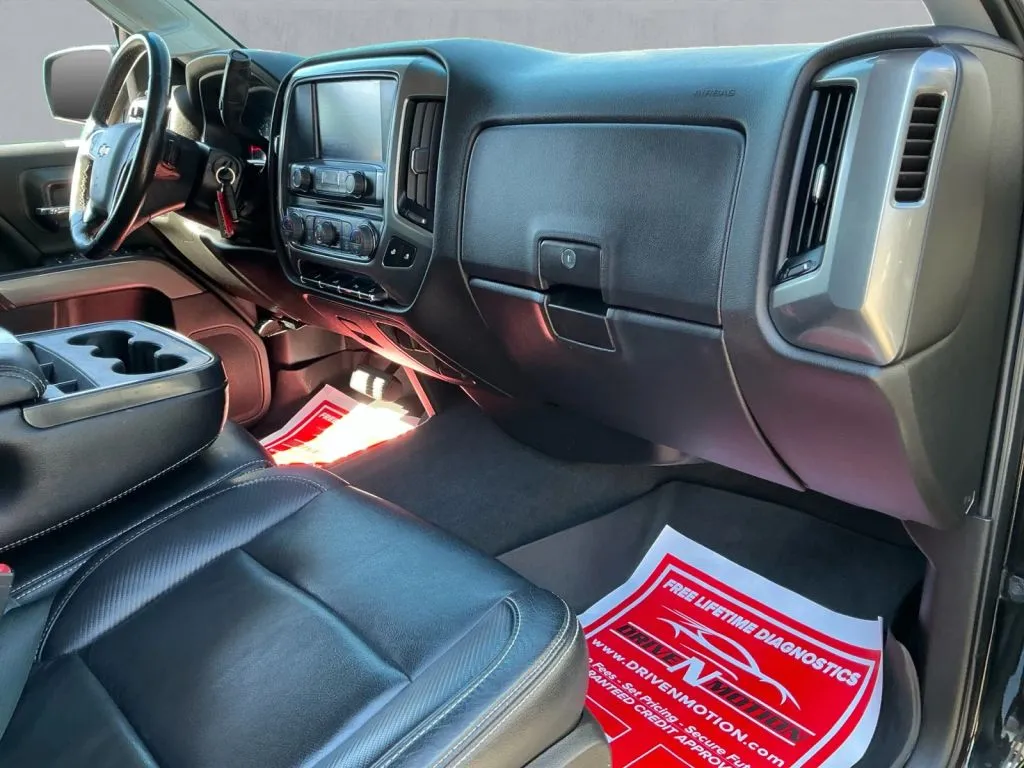 Chevrolet Silverado photo 19