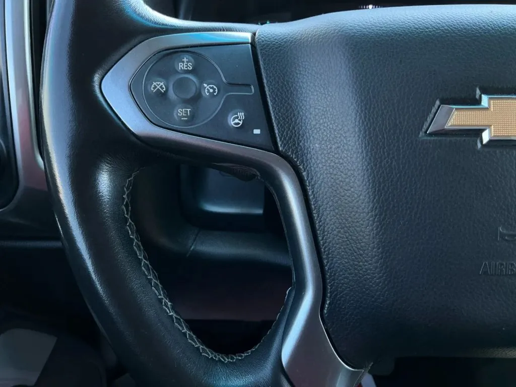 Chevrolet Silverado photo 25