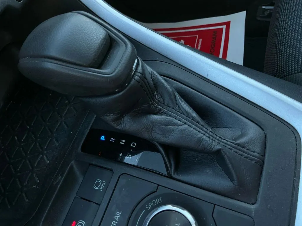 Toyota RAV4 photo 32