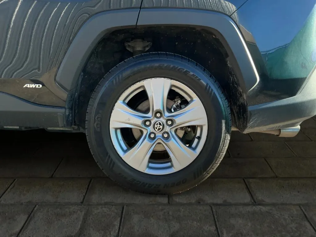 Toyota RAV4 photo 18