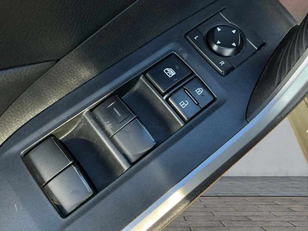 Toyota RAV4 photo 11