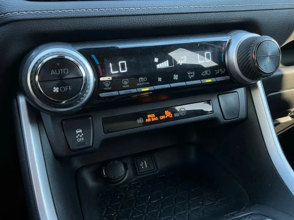 Toyota RAV4 photo 31