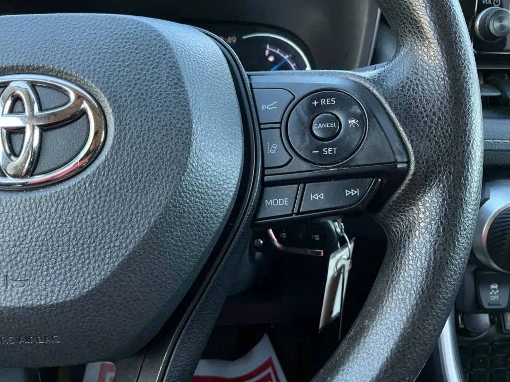 Toyota RAV4 photo 28
