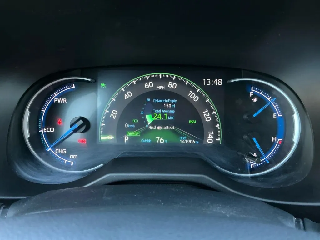 Toyota RAV4 photo 26