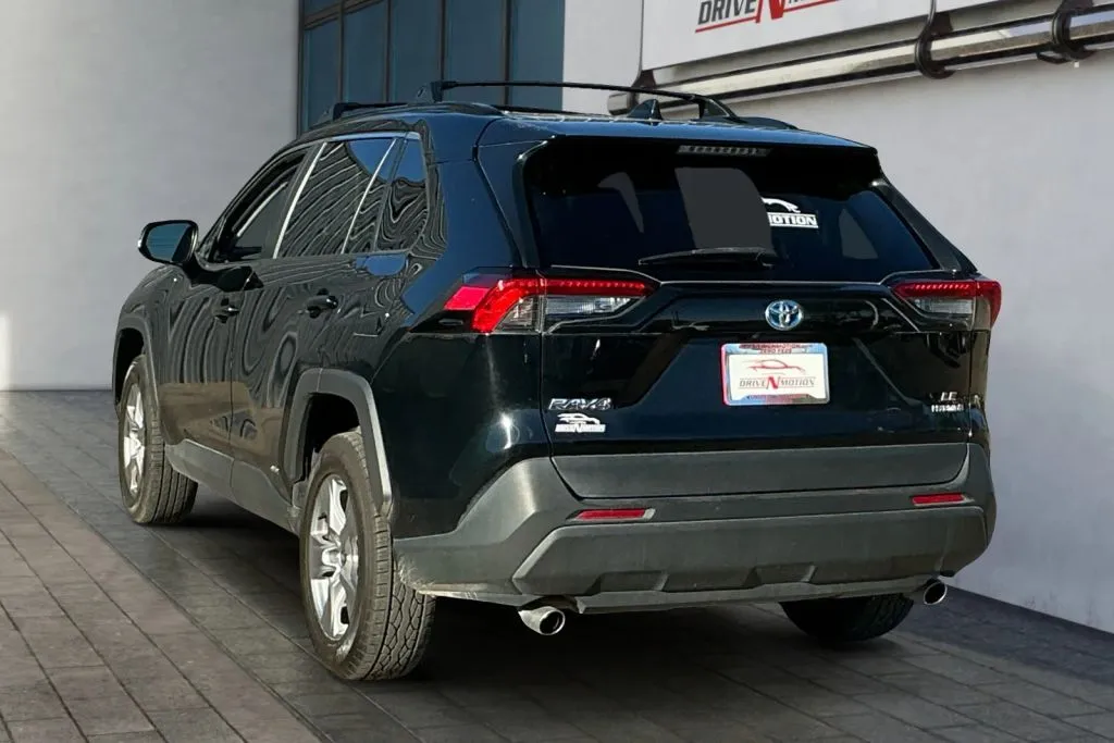 Toyota RAV4 photo 6