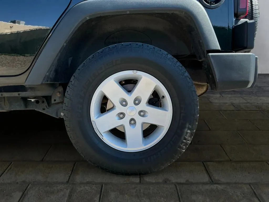 Jeep Wrangler photo 17