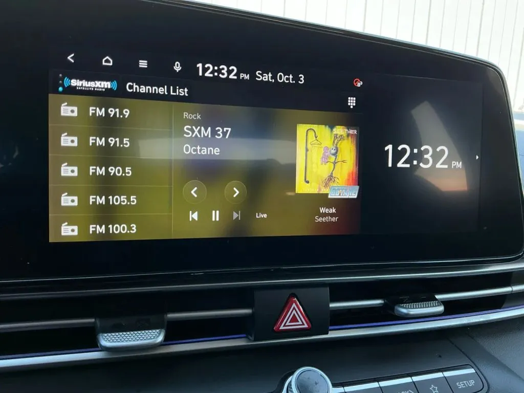 Hyundai Elantra photo 30