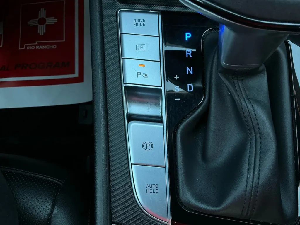 Hyundai Elantra photo 36