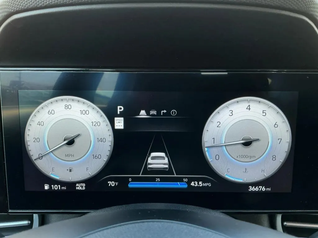 Hyundai Elantra photo 27