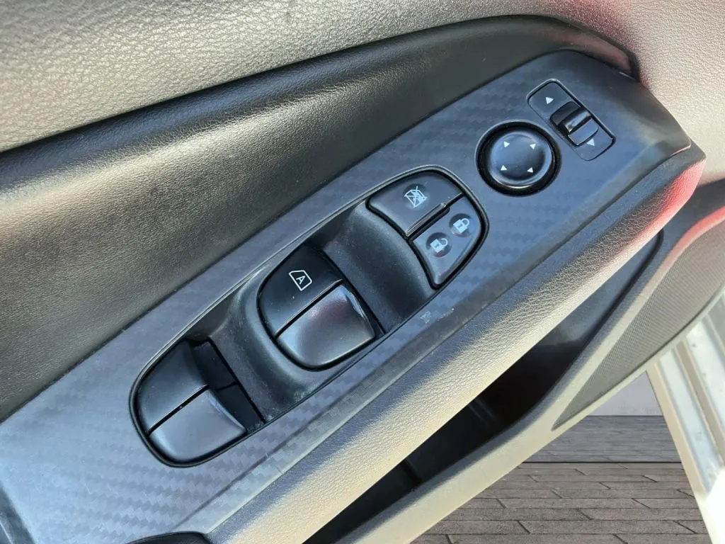 Nissan Altima photo 11