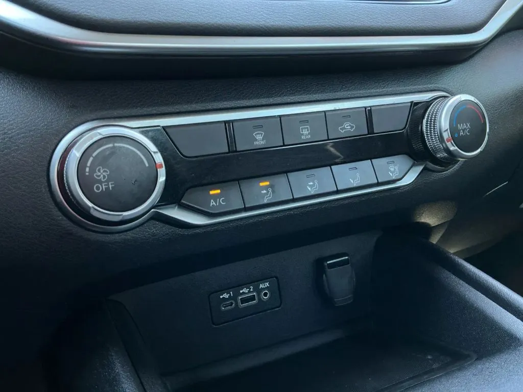 Nissan Altima photo 30