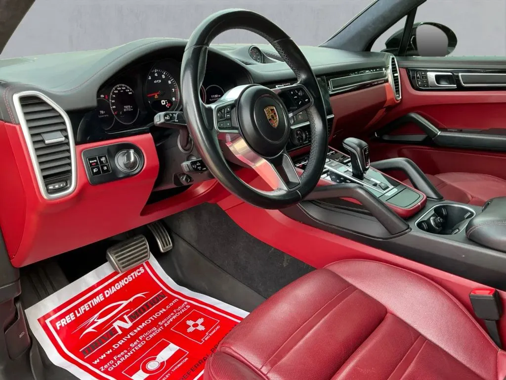 Porsche Cayenne photo 13