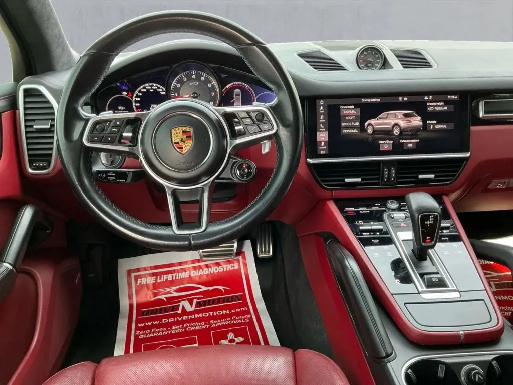 Porsche Cayenne photo 16