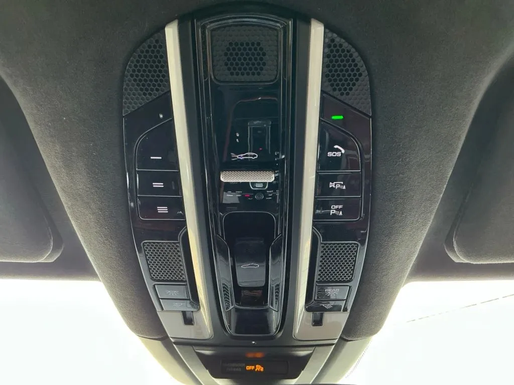 Porsche Cayenne photo 35