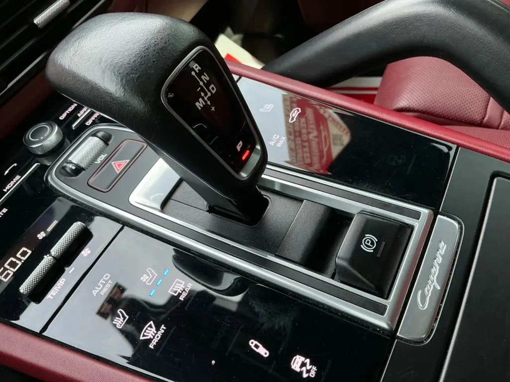 Porsche Cayenne photo 33